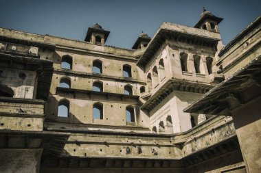 Part of an old Indian palace in Rajasthan, India, by Pascal Kehl