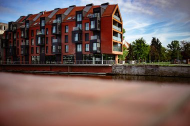 Wroclaw şehrinin modern binaları. Polonya