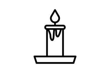  Mum ışığı olan bir mum.