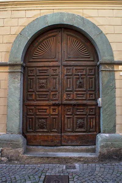 Old Wooden Door Italy — Stock Photo, Image