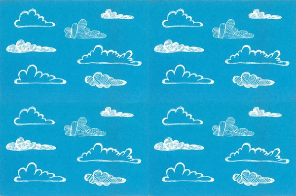 Valkoiset Pilvet Sinisellä Pohjalla Eri Muotoisia Pilviä Piirretään Valkoisella Ääriviivalla — kuvapankkivalokuva