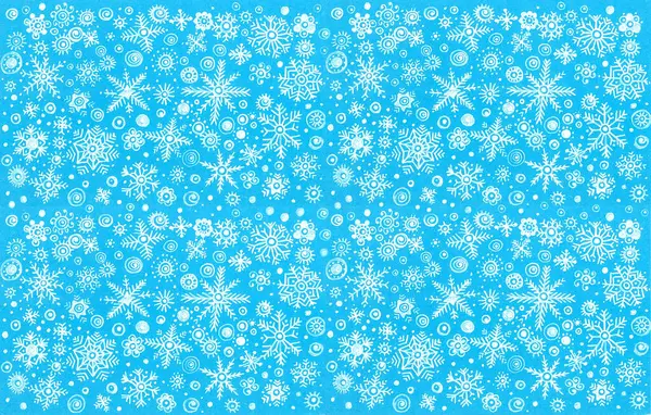 Białe Płatki Śniegu Różnych Kształtach Niebieskim Tle Wzór Płatki Śniegu — Zdjęcie stockowe