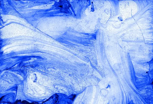 Soyut mermer arkaplan. Mavi ve beyaz renklerin farklı tonlarında. Kaotik noktalar, noktalar ve dokular. Deniz kabuğunun içini andırıyor. Kobalt, ultra deniz, çivit mavisi.