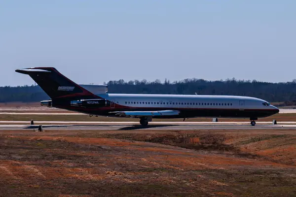 Charlotte Douglas Intl Havaalanı 3-1-2028 Charlotte NC ABD