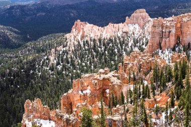 Utah 'ın dramatik ve nefes kesici kara manzarası