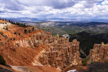 Utah 'ın dramatik ve nefes kesici kara manzarası