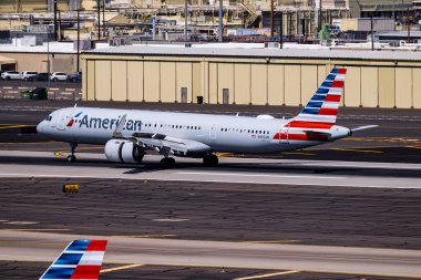 Sky Harbor Şirketi. Havaalanı 3-15-2025 Phoenix AZ, ABD