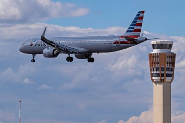 Sky Harbor Şirketi. Havaalanı 3-16-2024 Phoenix AZ, ABD