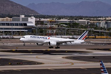 Sky Harbor Şirketi. Havaalanı 3-29-2025 Phoenix AZ, ABD