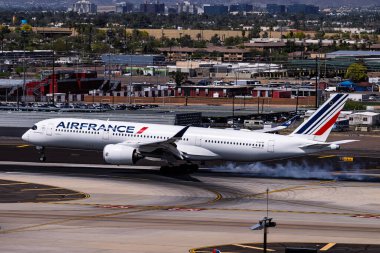 Sky Harbor Şirketi. Havaalanı 3-29-2025 Phoenix AZ, ABD