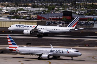 Sky Harbor Şirketi. Havaalanı 3-29-2025 Phoenix AZ, ABD
