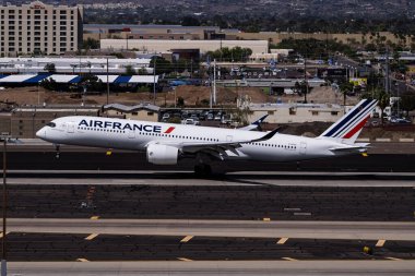 Sky Harbor Şirketi. Havaalanı 3-29-2025 Phoenix AZ, ABD