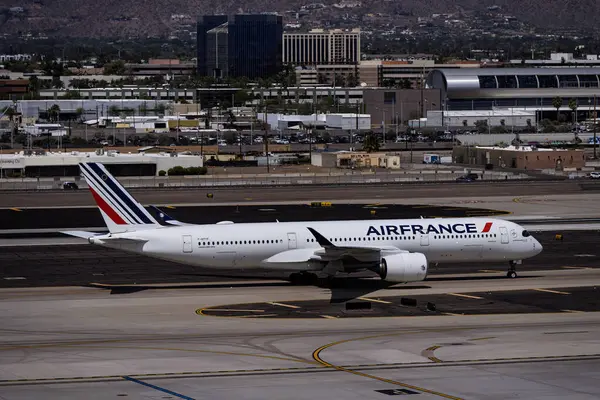 Sky Harbor Şirketi. Havaalanı 3-29-2025 Phoenix AZ, ABD