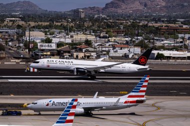 Sky Harbor Şirketi. Havaalanı 3-29-2025 Phoenix AZ, ABD