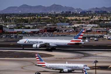 Sky Harbor Şirketi. Havaalanı 3-29-2025 Phoenix AZ, ABD