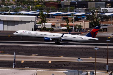 Sky Harbor Şirketi. Havaalanı 3-29-2025 Phoenix AZ, ABD