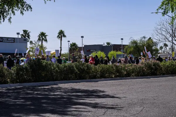 Dana Park Alışveriş Merkezi 4-5-2025 Mesa AZ ABD