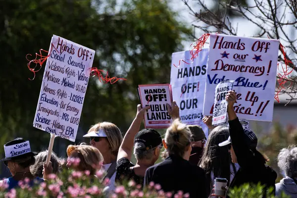 Dana Park Alışveriş Merkezi 4-5-2025 Mesa AZ ABD