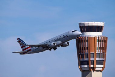 Sky Harbor Şirketi. Havaalanı 4-12-2025 Phoenix AZ, ABD
