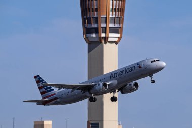 Sky Harbor Şirketi. Havaalanı 4-12-2025 Phoenix AZ, ABD