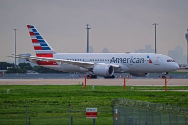 DFW Uluslararası Havaalanı 4-20-2025 Grapevine TX US