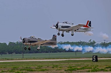 Batı Teksas üzerinde kanatlar 4-18-2025 Dyess AFB, ABD