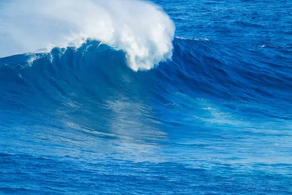 Giant Blue Ocean Wave — Stock Photo, Image
