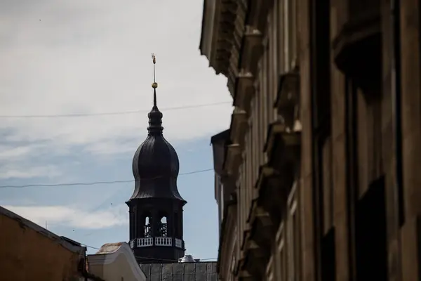 Riga Letonya 'daki eski şehir manzarası