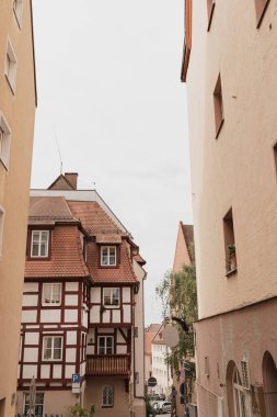 Geleneksel Avrupa eski kasaba binaları. Almanya, Nuremberg 'deki eski tarihi mimari