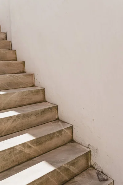Minimum Estetik Mimari Konsepti Bej Duvar Merdivenler Tarafsız Asgari Arkaplan — Stok fotoğraf