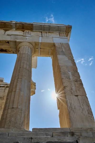 Rays Sun Appear Columns Parthenon Vertical Frame 2021 — Stock Photo, Image