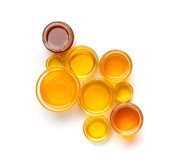 Miel Dans Des Bols Verre Différentes Tailles Sur Fond Blanc — Photo