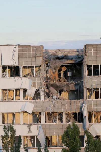 Zerstörtes Gebäude Infolge Eines Granateinschlags Russland Griff Die Ukraine 2022 — Stockfoto