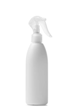 Beyaz plastik sprey şişesi ev kimyasalları, deterjanlar, temizleyiciler, dezenfektanlar, antiseptikler için, beyaza izole edilmiş. Paketleme için model, sıvı deterjan için kap.
