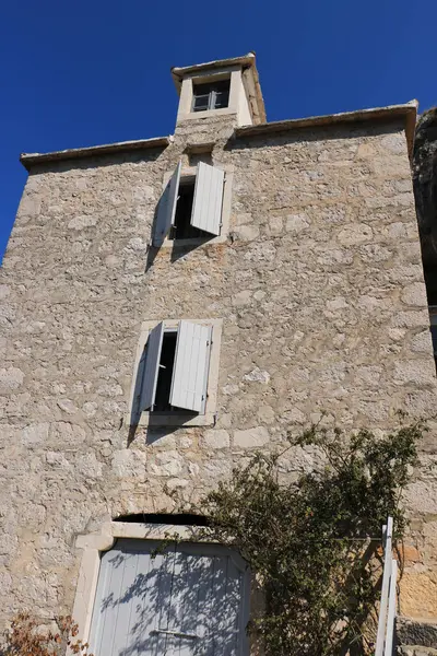 Hırvatistan 'ın Brac kentindeki Blaca Manastırı