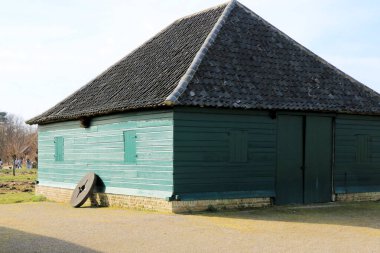 Kırsal alanda geleneksel ahır, Genk, Belçika
