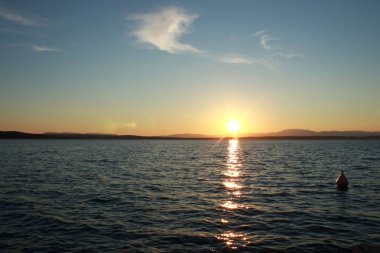 Hırvatistan 'ın Crickvenica kentinde güzel bir gün batımı