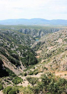 Hırvatistan 'ın Krupa nehri kanyonu manzarası