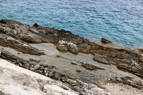 Stock image roug coast in Rovenska, island Losinj, Croatia