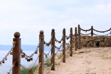 Hırvatistan 'ın Makarska kentinde aşk zinciri kilitlendi