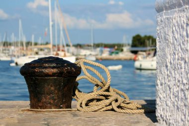 Hırvatistan 'ın Novigrad, Cittanova limanında daha cesur