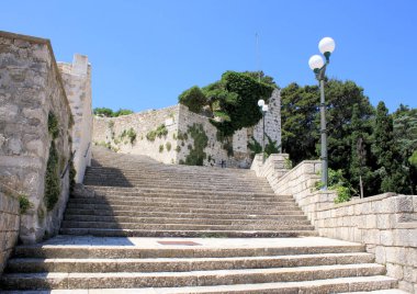 Eski kasabanın ana merdivenleri Rab, ada Rab, Hırvatistan