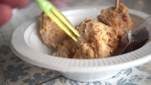 Zamknij Tahu Walik Tradycyjne Jedzenie Centralnej Javy Sosem Keczupowym Materiał — Wideo stockowe