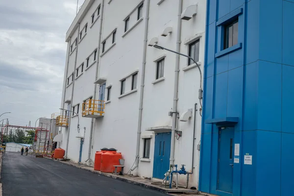 발전소 지역에 건물입니다 사진은 발전소 포스터 컨텐츠 미디어에 적합하다 — 스톡 사진
