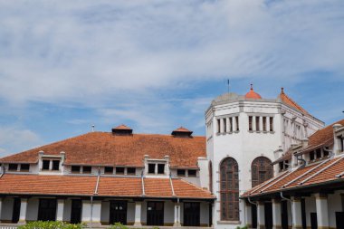 Semarang Merkez İstasyonu Java Semarang, Lawang Sewu. Fotoğraf seyahat hedefi, tatil posteri ve seyahat içeriği medyası için kullanılabilir.