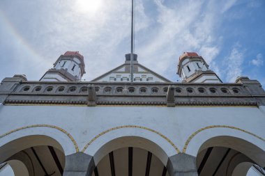 Semarang Merkez İstasyonu Java Semarang, Lawang Sewu. Fotoğraf seyahat hedefi, tatil posteri ve seyahat içeriği medyası için kullanılabilir.