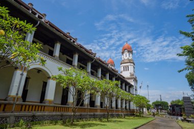 Semarang Merkez İstasyonu Java Semarang, Lawang Sewu. Fotoğraf seyahat hedefi, tatil posteri ve seyahat içeriği medyası için kullanılabilir.