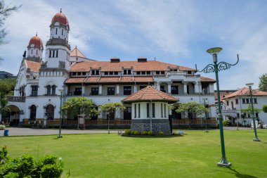 Semarang Merkez İstasyonu Java Semarang, Lawang Sewu. Fotoğraf seyahat hedefi, tatil posteri ve seyahat içeriği medyası için kullanılabilir.