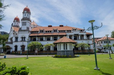 Semarang Merkez İstasyonu Java Semarang, Lawang Sewu. Fotoğraf seyahat hedefi, tatil posteri ve seyahat içeriği medyası için kullanılabilir.