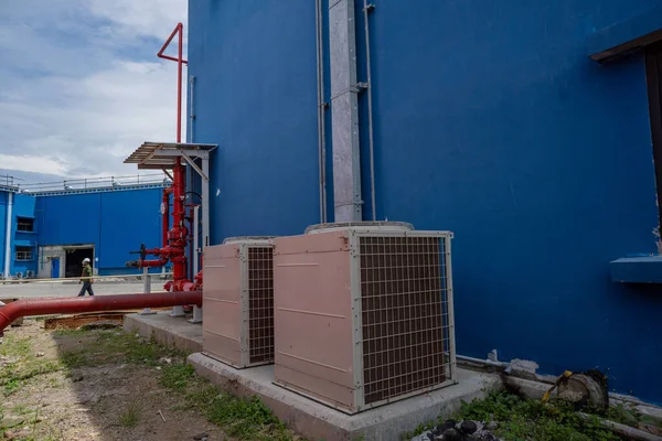 Array Outdoor Fan Air Conditioner Roof Top Building Photo Suitable — Stockfoto
